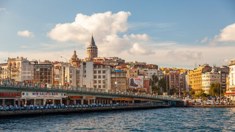 507776-galata-bridge