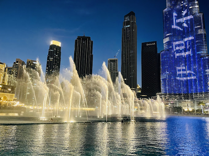 burj khalifa water front