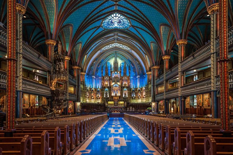 interior-from-the-main