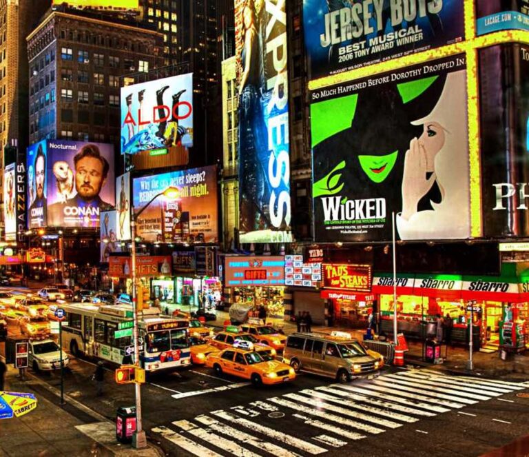 things-to-do-in-nyc-broadway